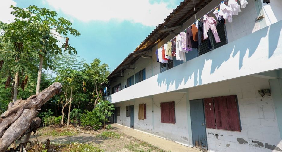 For sale warehouse in Mueang Samut Prakan, Samut Prakan