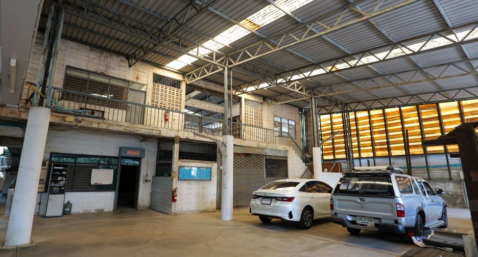 For sale warehouse in Mueang Samut Prakan, Samut Prakan