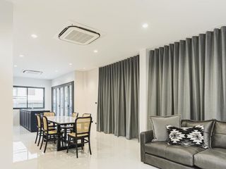 For sale 4 Beds house in Bangkok Noi, Bangkok