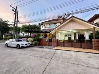For rent and for sale 4 bed house in Si Racha, Chonburi
