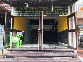 À vendre local commercial à Pak Kret, Nonthaburi