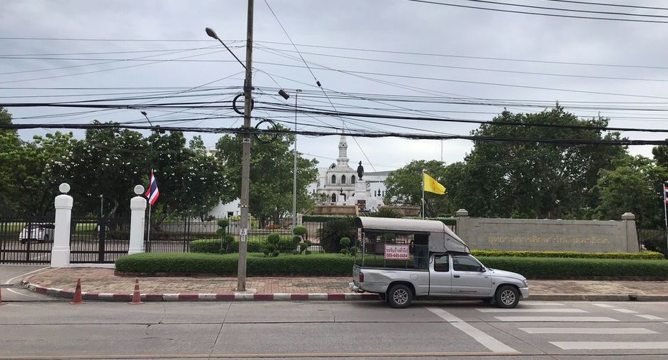出售 商业空间 在 Pak Kret, Nonthaburi