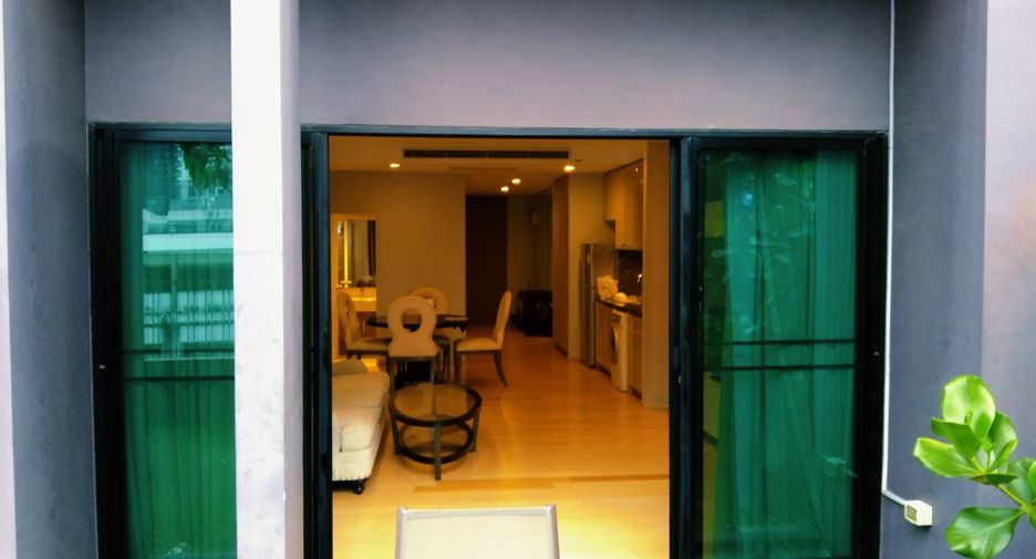 For rent 2 bedrooms condo in Khlong Toei, Bangkok
