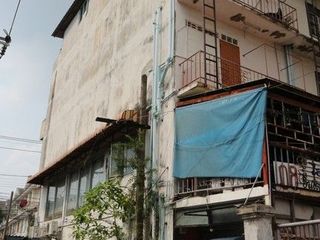出售 4 卧室 商业空间 在 Chom Thong, 曼谷