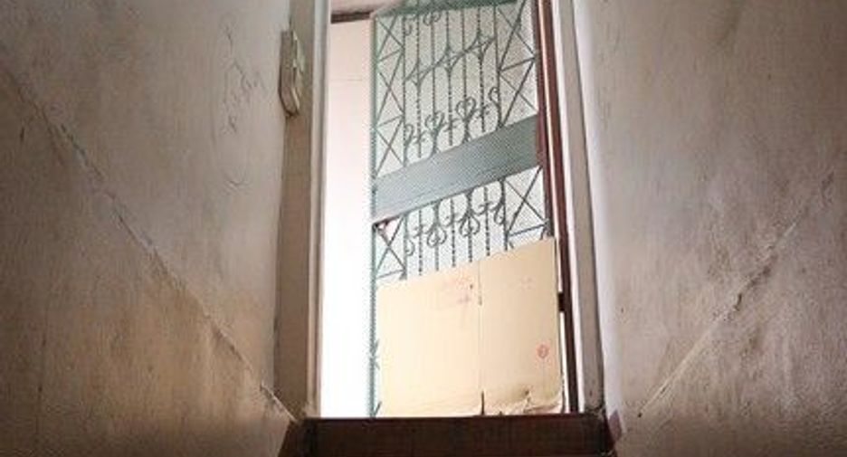 For sale 4 bedrooms retail Space in Chom Thong, Bangkok
