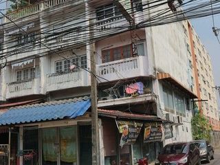 For sale 4 Beds retail Space in Chom Thong, Bangkok