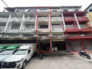 出售 3 卧室 商业空间 在 Bang Na, 曼谷