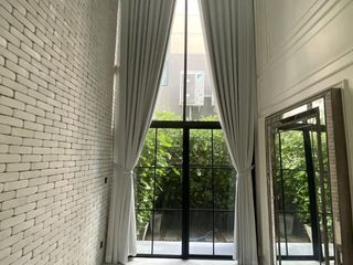 出租 3 卧室 独立屋 在 Phra Khanong, 曼谷