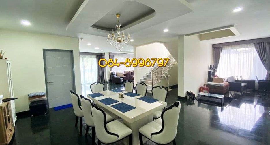 For sale 5 bed house in Taling Chan, Bangkok