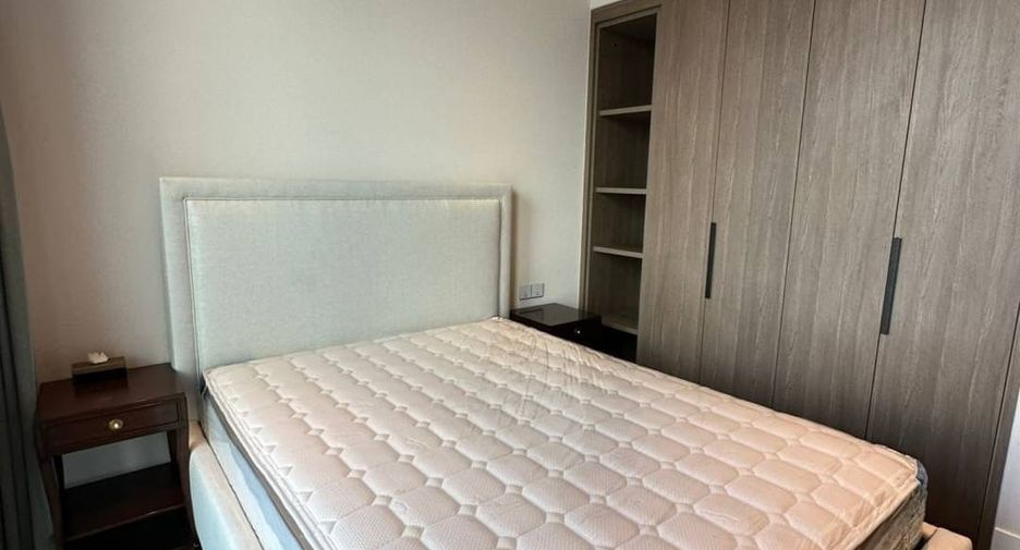 Condo en alquiler y en venta de 3 habitaciones en Sathon, Bangkok