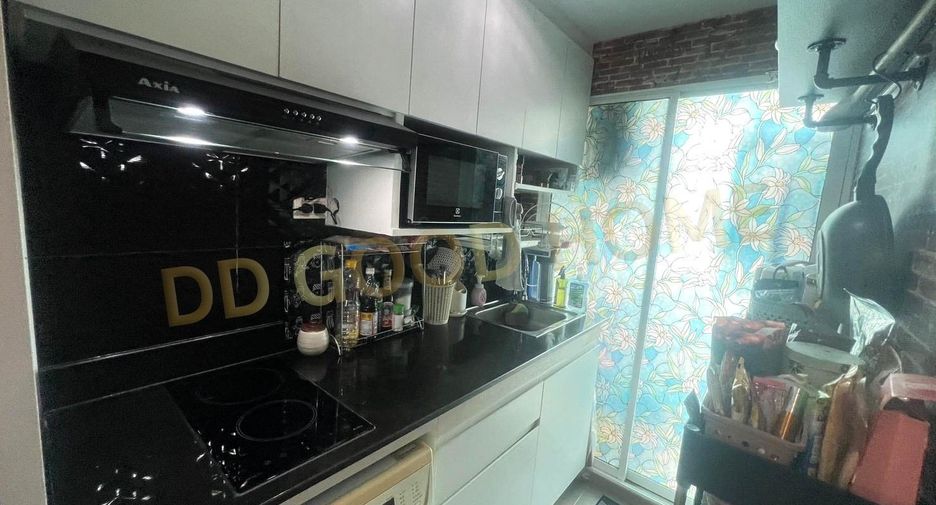 For sale 1 bed condo in Thon Buri, Bangkok