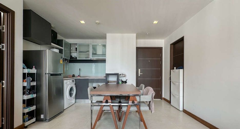 For sale 2 bedrooms apartment in Mueang Chiang Mai, Chiang Mai