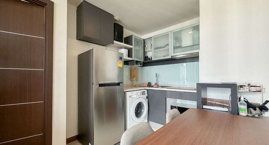 For sale 2 bedrooms apartment in Mueang Chiang Mai, Chiang Mai