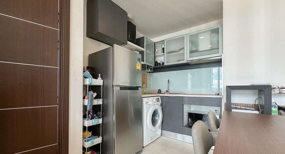 For sale 2 bedrooms apartment in Mueang Chiang Mai, Chiang Mai