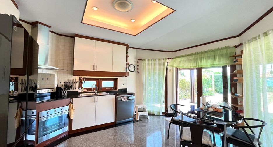 For sale 2 bed villa in Nuea Khlong, Krabi