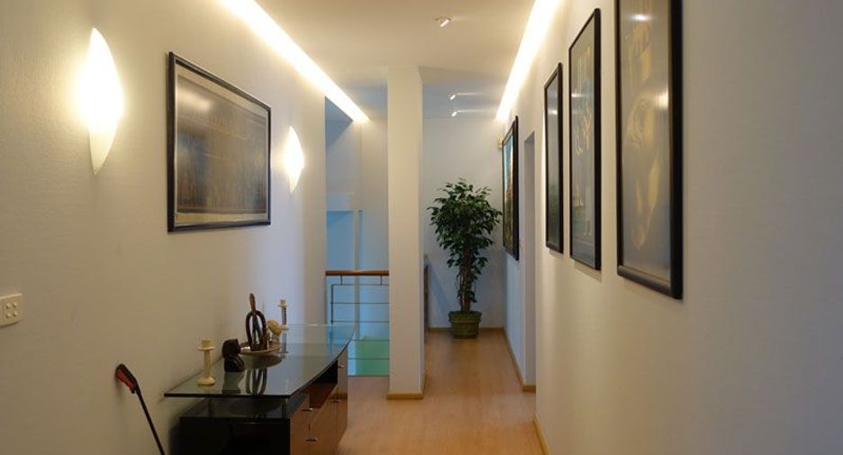 À vendre 4 chambres maison à Bang Lamung, Chonburi