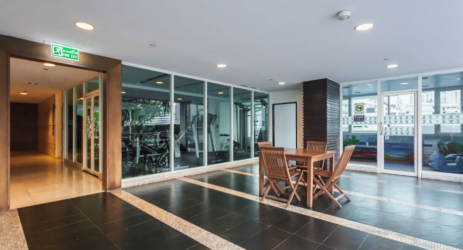 For rent and for sale 3 bedrooms condo in Khlong Toei, Bangkok
