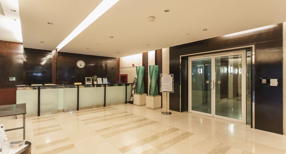 For rent and for sale 3 bedrooms condo in Khlong Toei, Bangkok