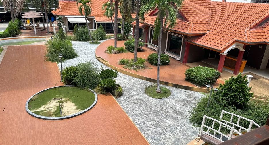 For sale 11 bed hotel in Bang Lamung, Chonburi