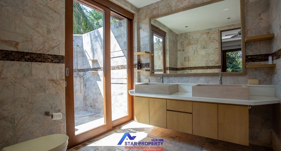 For sale 4 bedrooms villa in Sam Roi Yot, Prachuap Khiri Khan