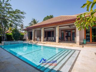 For sale 4 Beds villa in Sam Roi Yot, Prachuap Khiri Khan