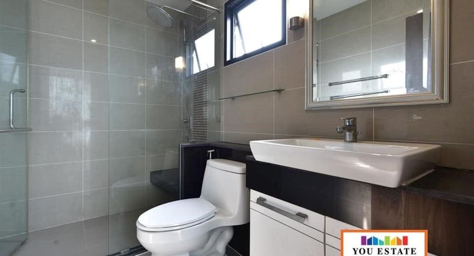 For sale 2 bedrooms condo in Sathon, Bangkok