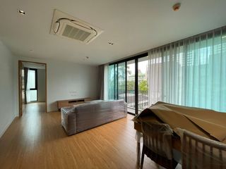 For rent 2 bedrooms apartment in Watthana, Bangkok