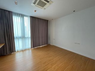For rent 2 bedrooms apartment in Watthana, Bangkok