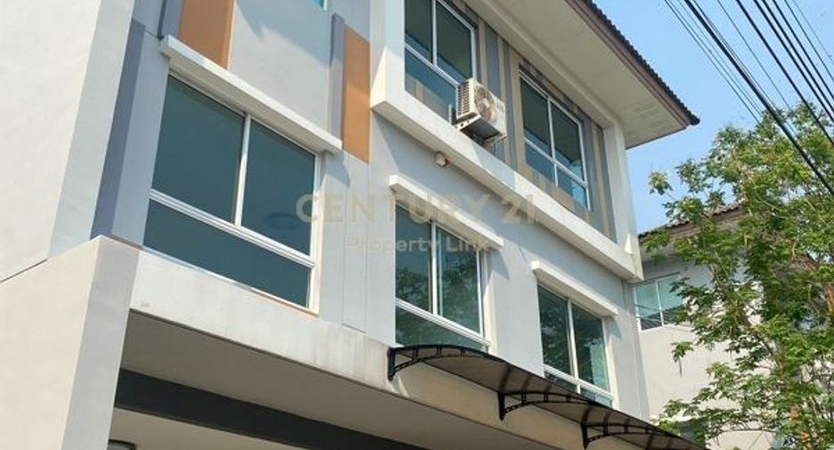 For rent and for sale 3 bed house in Bang Khun Thian, Bangkok