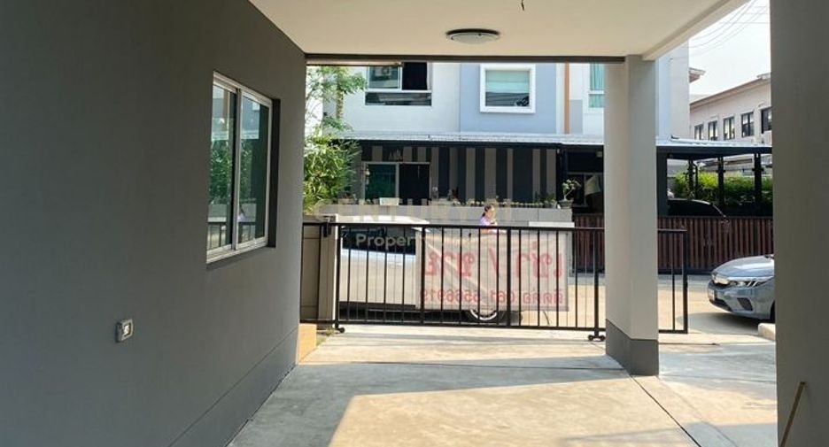 For rent and for sale 3 bed house in Bang Khun Thian, Bangkok