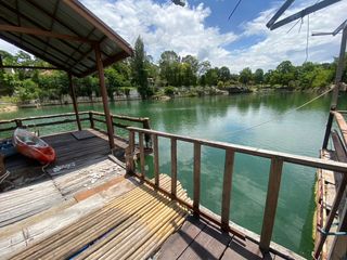 For sale 21 bed hotel in Prachantakham, Prachin Buri