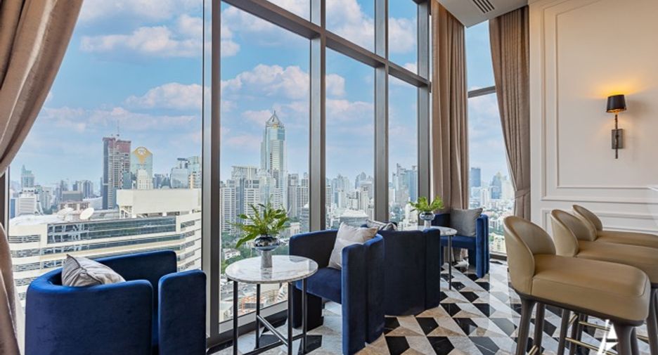 À vendre 2 chambres condo à Pathum Wan, Bangkok