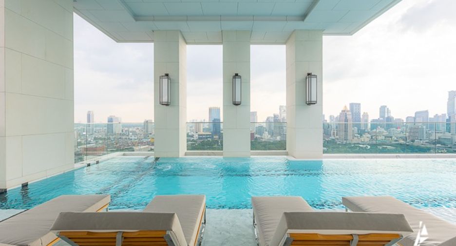 À vendre 2 chambres condo à Pathum Wan, Bangkok