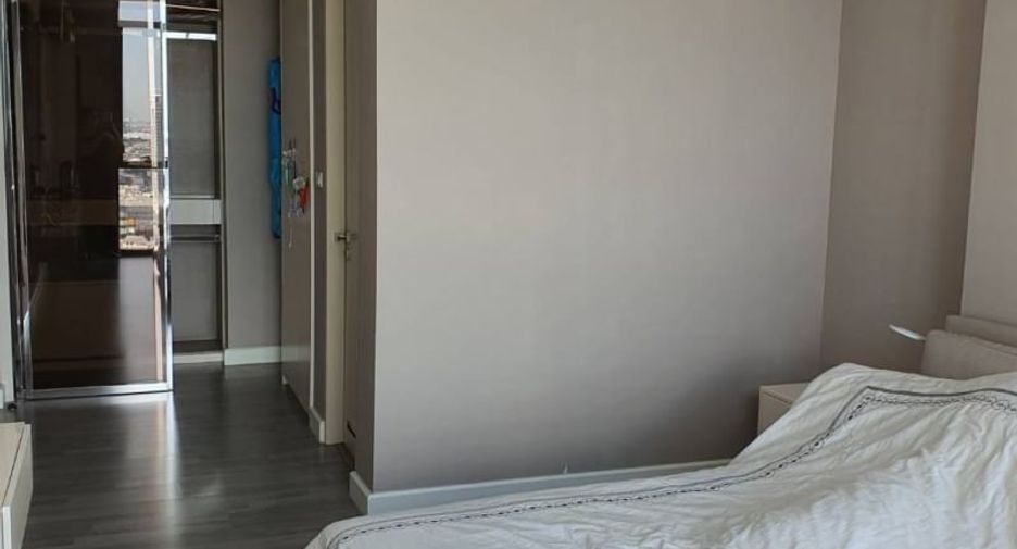 Аренда 2 спальни кондо в Кхлонг Сан, Бангкок