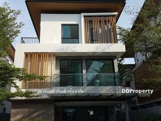 Haus zur Miete mit 4 Zimmer in Prawet, Bangkok