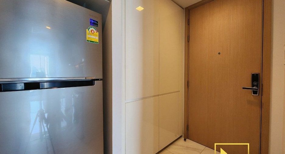 À louer 2 chambres condo à Watthana, Bangkok