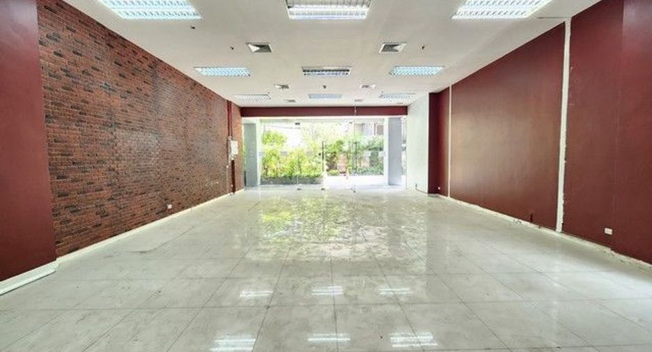 For rent 1 Beds retail Space in Watthana, Bangkok