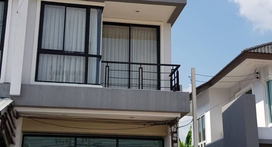 For sale 2 Beds townhouse in Mueang Nakhon Ratchasima, Nakhon Ratchasima