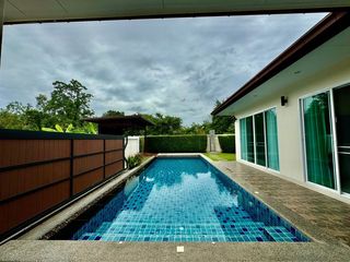 Haus zur Miete und zum Kauf mit 3 Zimmer in Bang Lamung, Chonburi