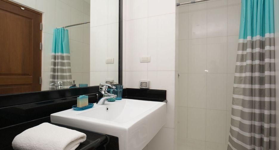For rent 3 bedrooms condo 