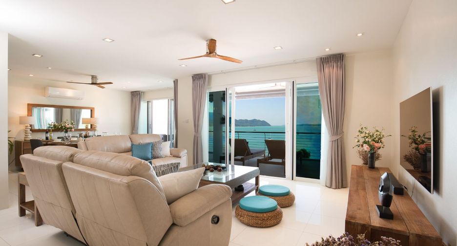 For rent 3 bedrooms condo 