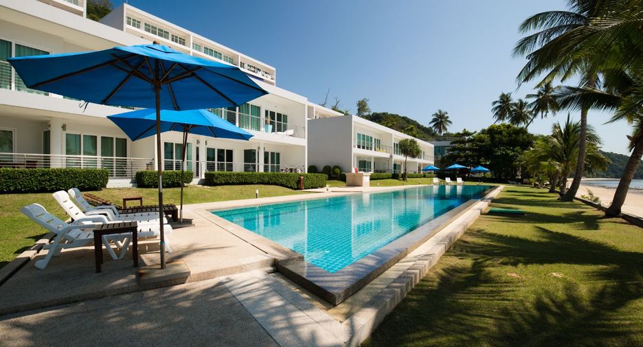 For rent 3 bedrooms condo 