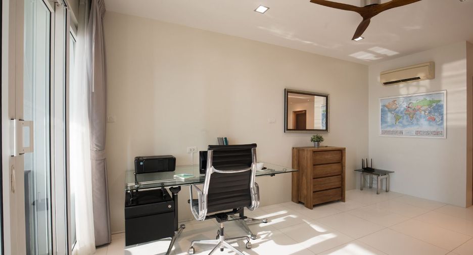 For rent 3 bedrooms condo 