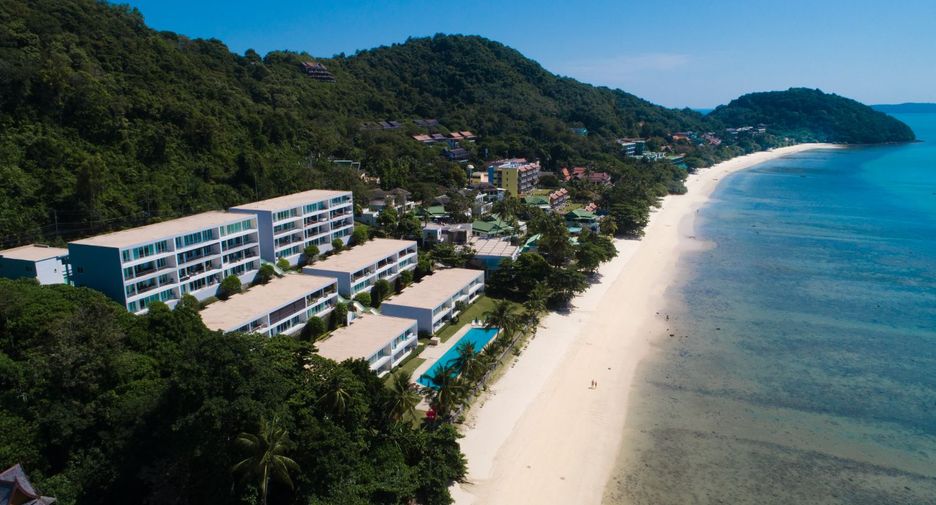 For rent 3 bedrooms condo 
