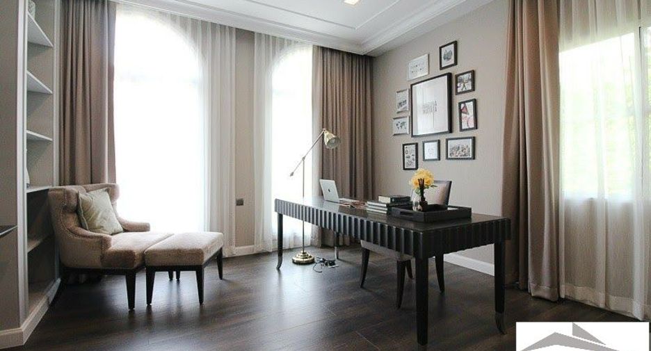Haus zum Kauf mit 4 Zimmer in Bang Khen, Bangkok