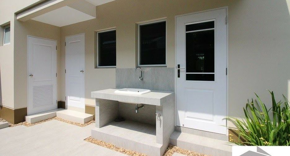 Haus zum Kauf mit 4 Zimmer in Bang Khen, Bangkok
