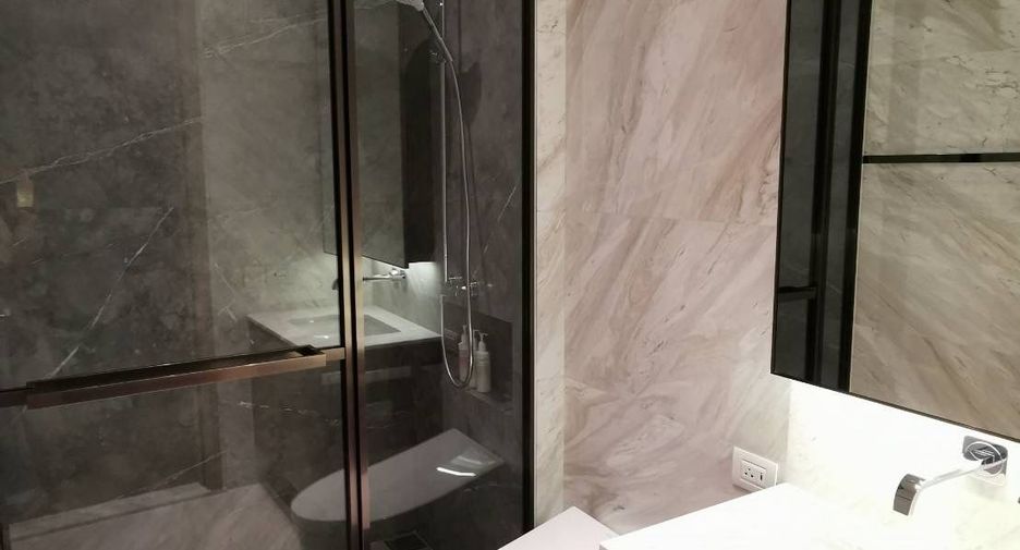 Condo en venta de 2 habitaciones en Pathum Wan, Bangkok