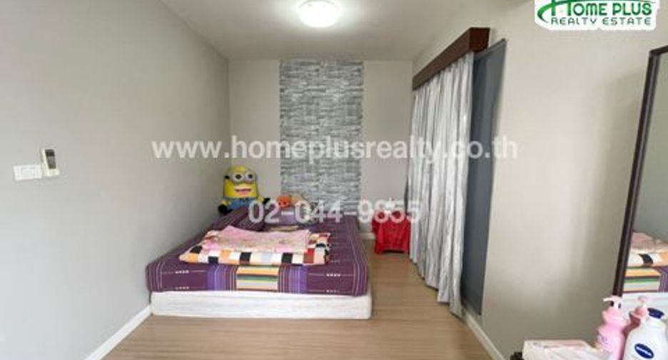 For sale 3 bedrooms townhouse in Mueang Pathum Thani, Pathum Thani
