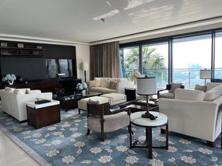 Condo en alquiler de 4 habitaciones en Pathum Wan, Bangkok