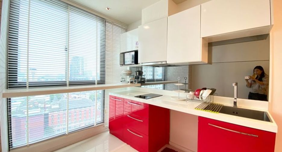 For sale 1 bed condo in Phaya Thai, Bangkok